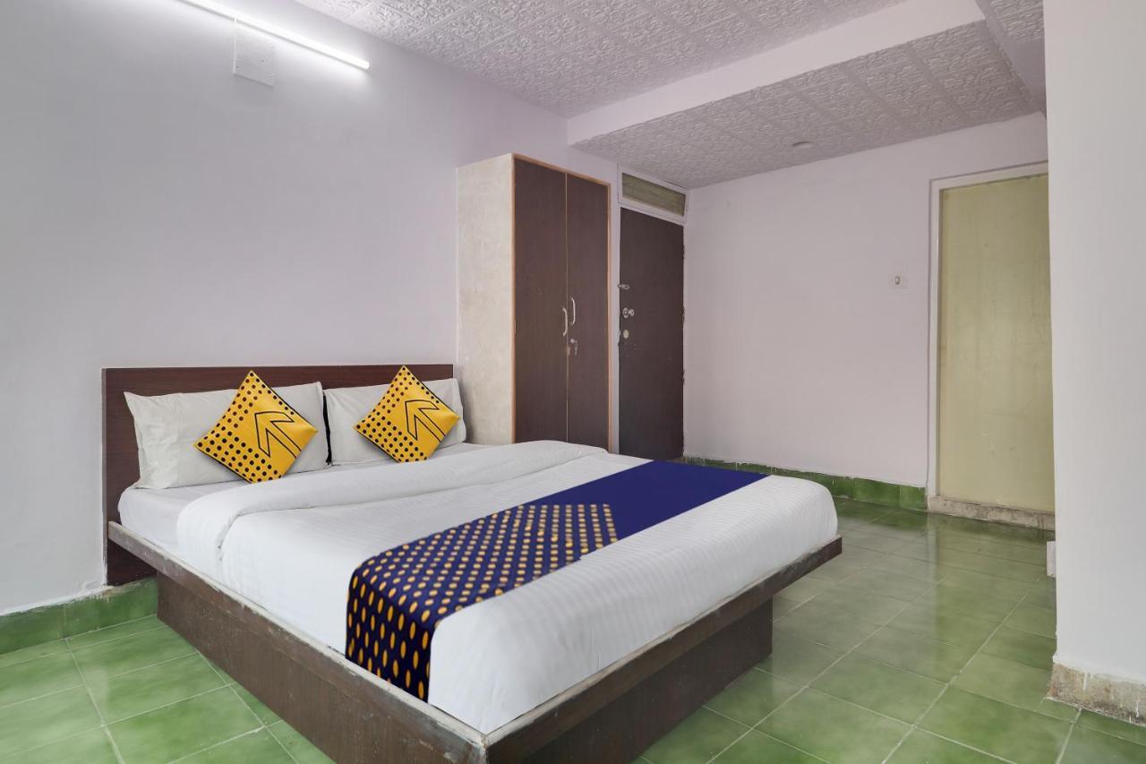 Spot On Apsara Hotel Hyderabad Exteriör bild