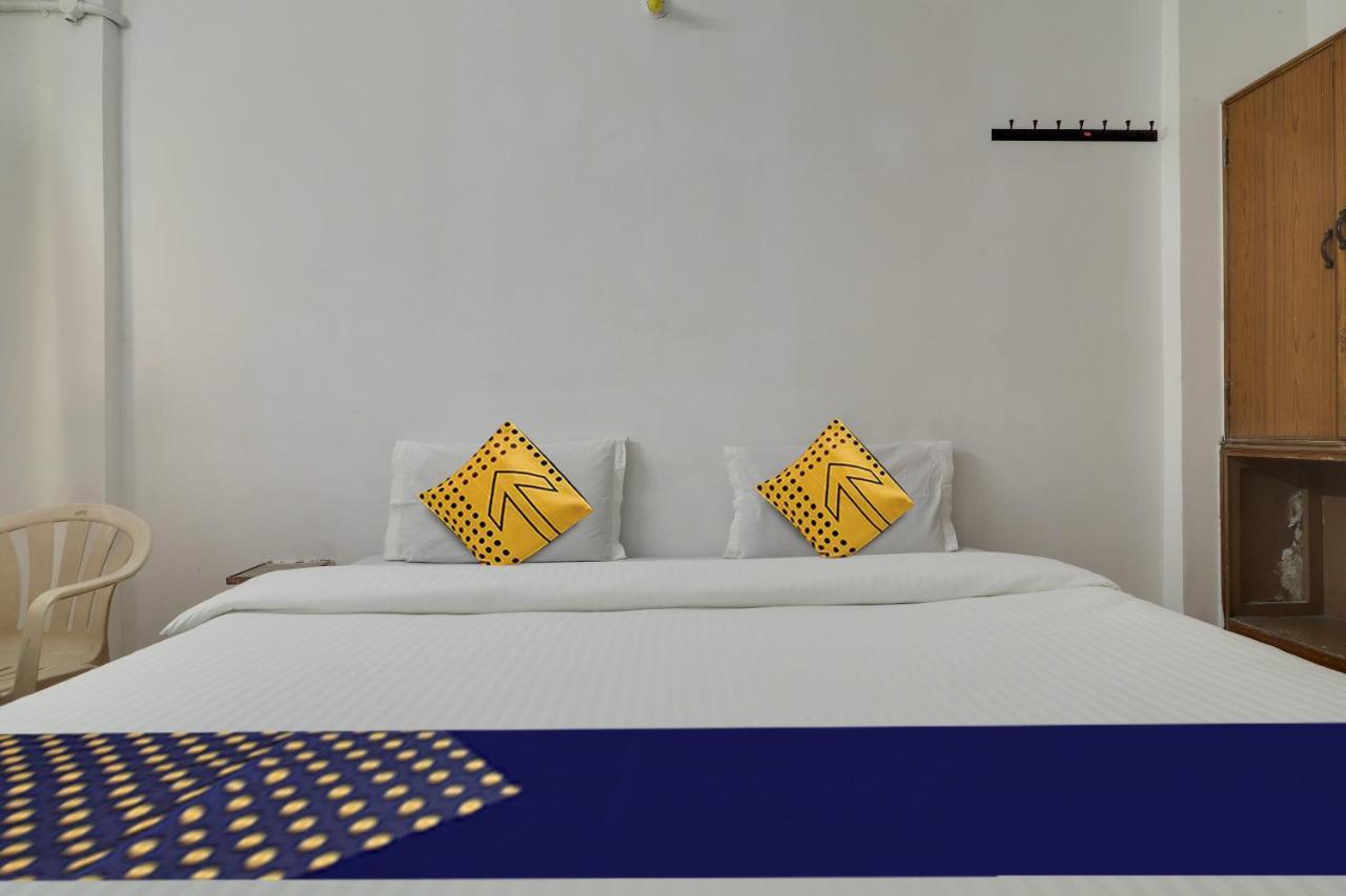 Spot On Apsara Hotel Hyderabad Exteriör bild