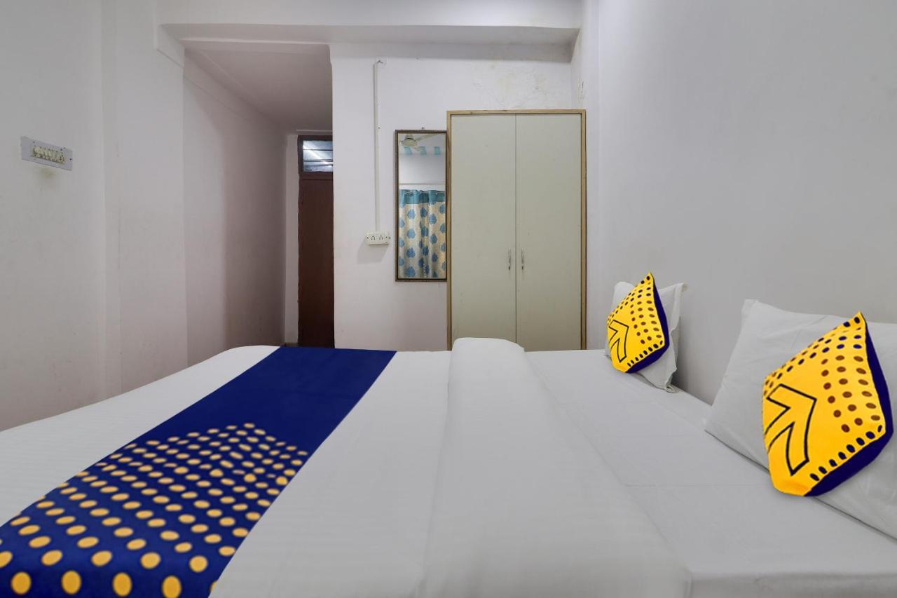 Spot On Apsara Hotel Hyderabad Exteriör bild