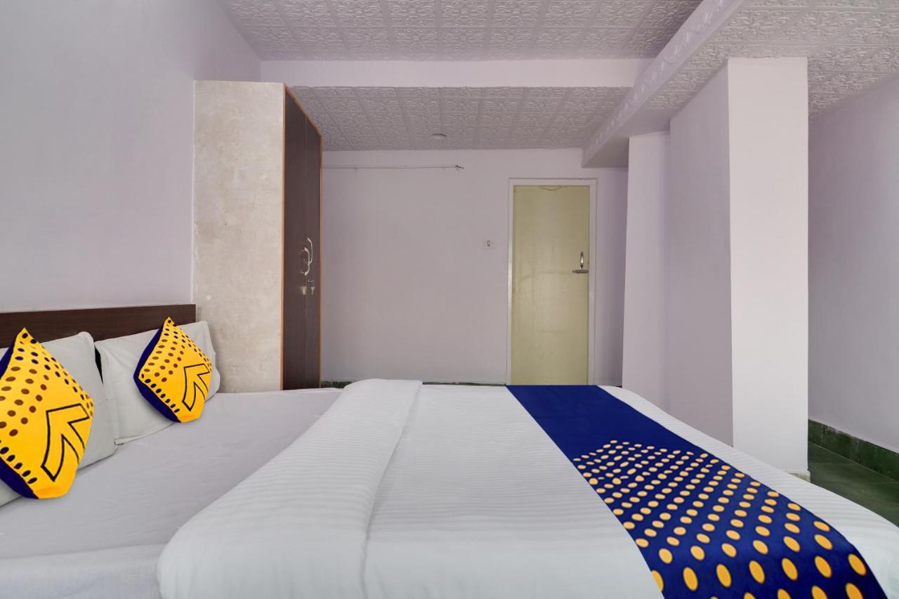 Spot On Apsara Hotel Hyderabad Exteriör bild